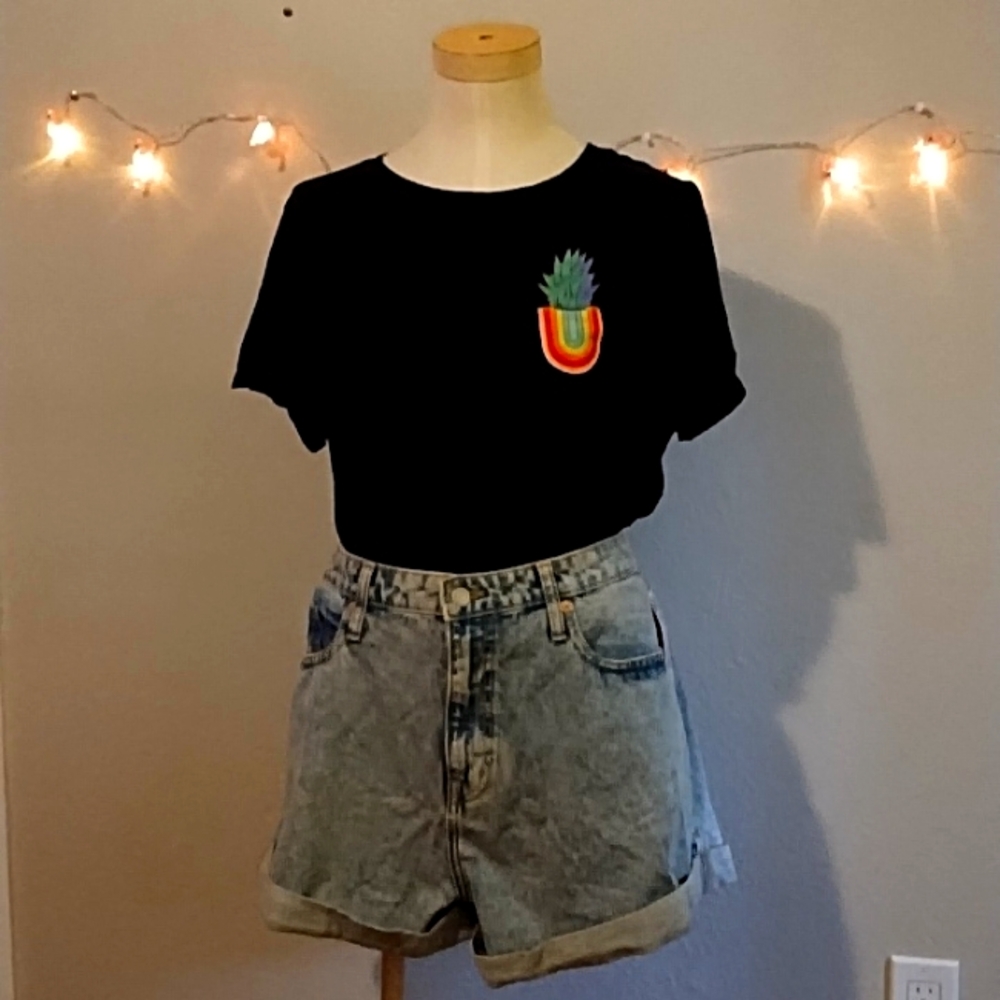 Wild Fable Highest Rise Mom Shorts Roll Cuff Light Wash  Size Junior 16